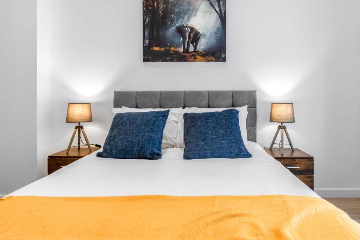 Lovely 1 Bedroom Apartment In Central Woking Eksteriør billede